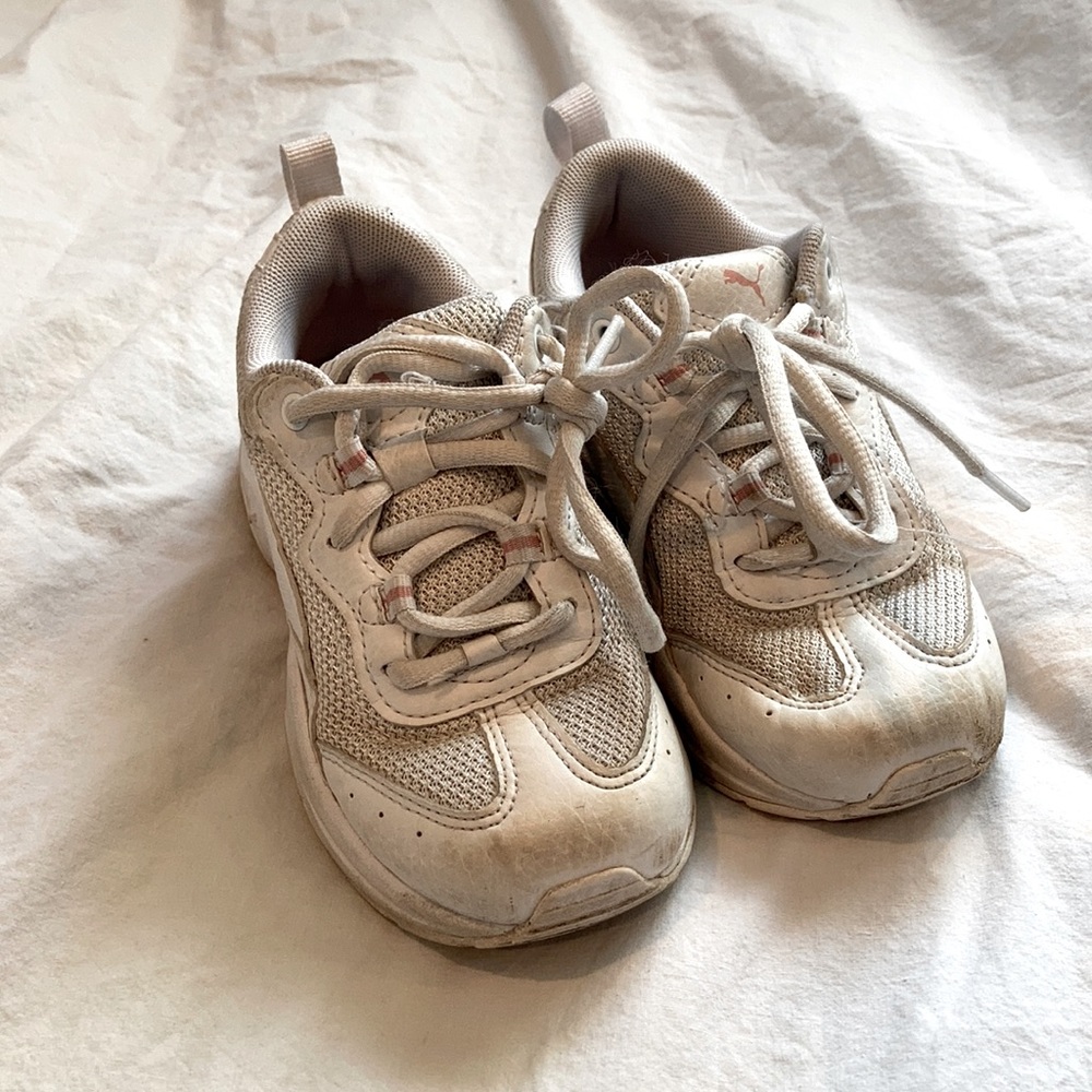 Puma toddler girls white sneakers